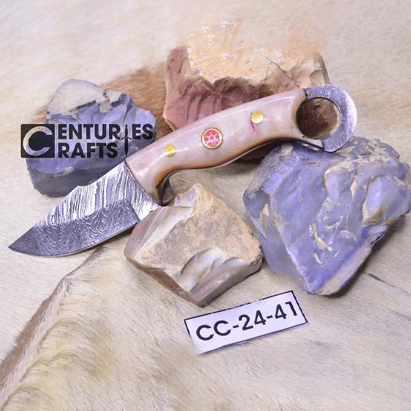 Hunting Handy 6.5-Inch Damascus Steel skining Knife